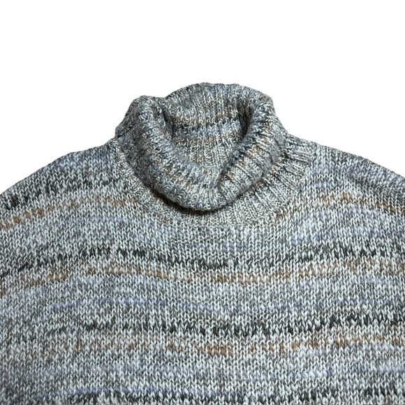 Chelsea28 Grey Stripped Striped Turtleneck Knit Sweater | U.S. Woman’s Medium - Picture 7 of 9